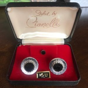 Vintage men’s cuff links and tie tack
